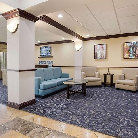 Best Western Coffeyville Central Business District Inn And Suites Екстер'єр фото