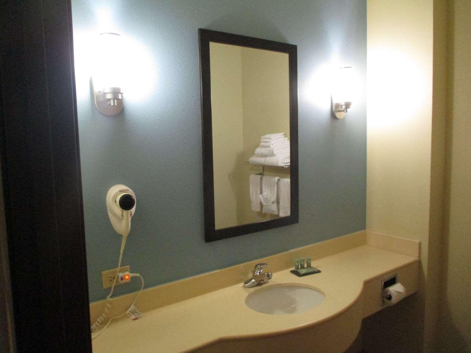 Best Western Coffeyville Central Business District Inn And Suites Екстер'єр фото