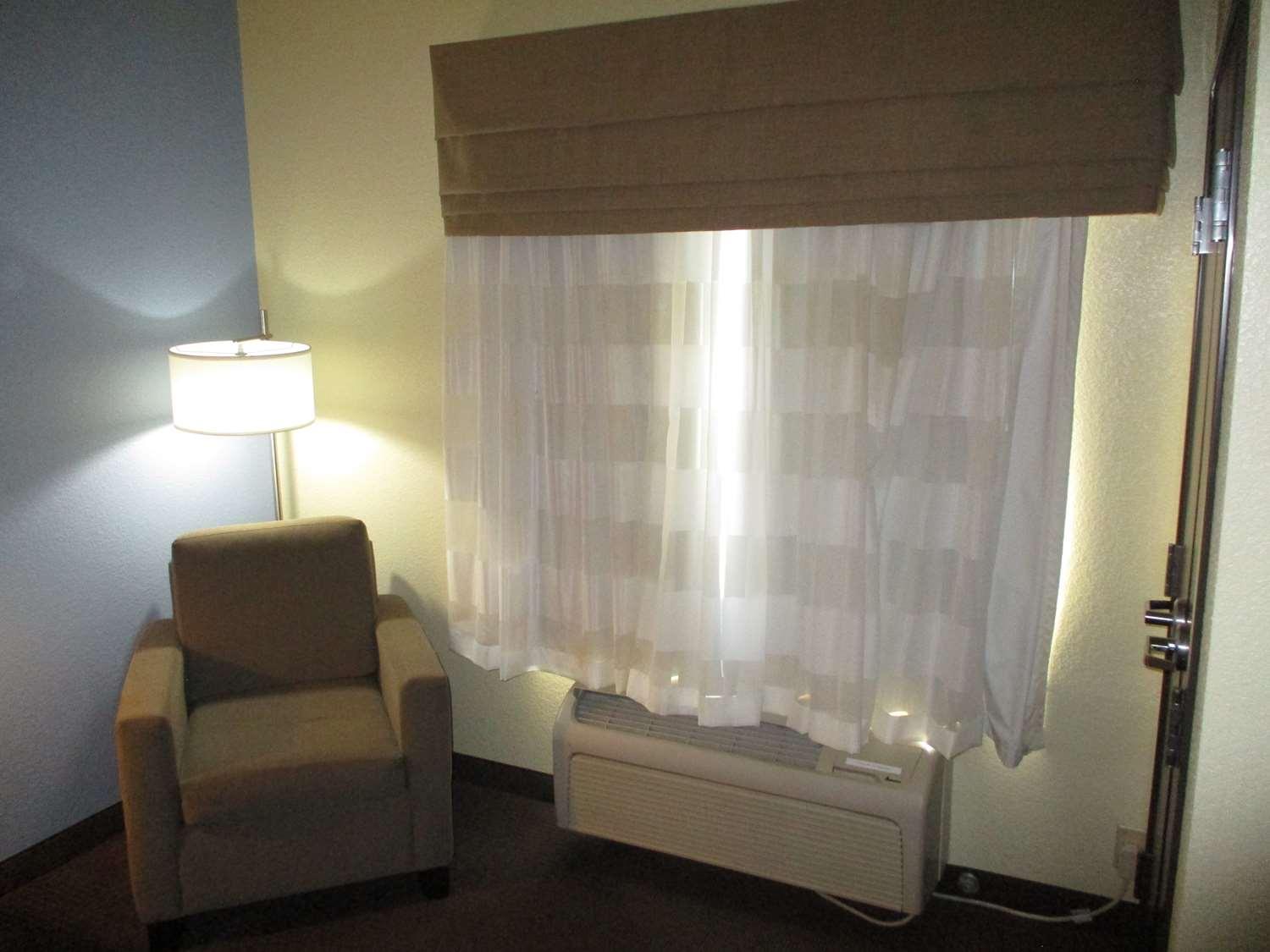 Best Western Coffeyville Central Business District Inn And Suites Екстер'єр фото