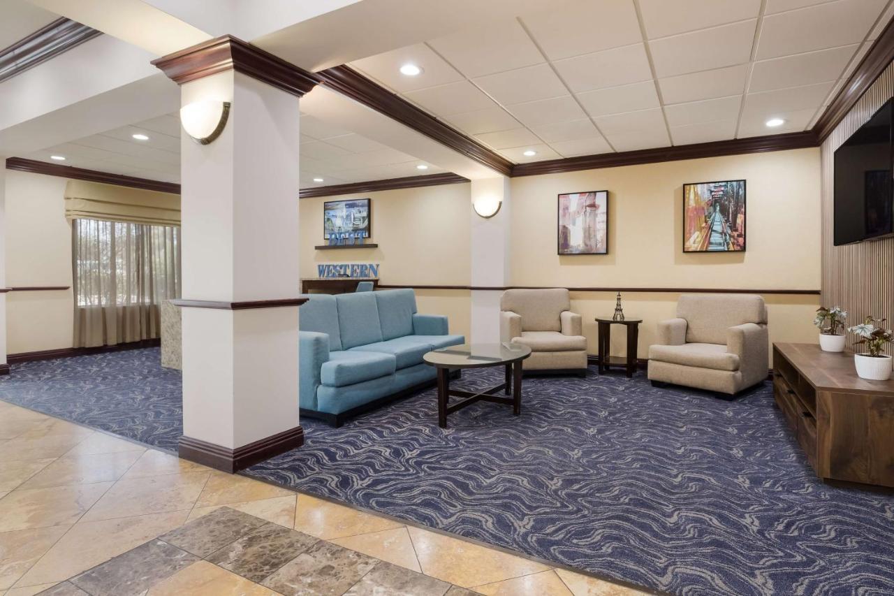Best Western Coffeyville Central Business District Inn And Suites Екстер'єр фото