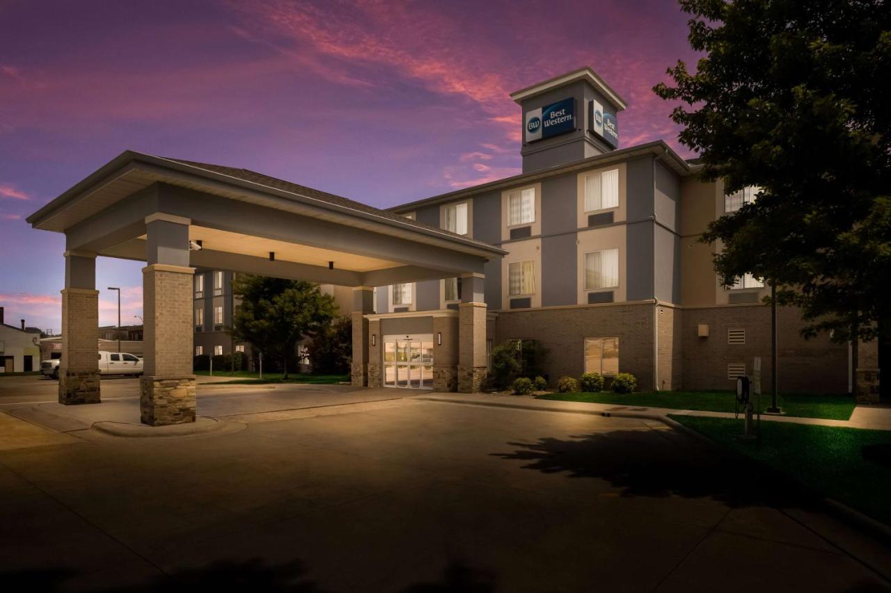Best Western Coffeyville Central Business District Inn And Suites Екстер'єр фото