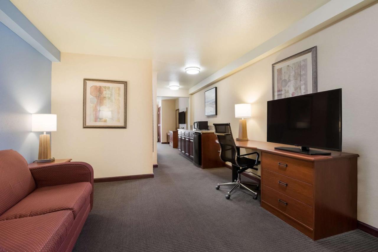 Best Western Coffeyville Central Business District Inn And Suites Екстер'єр фото